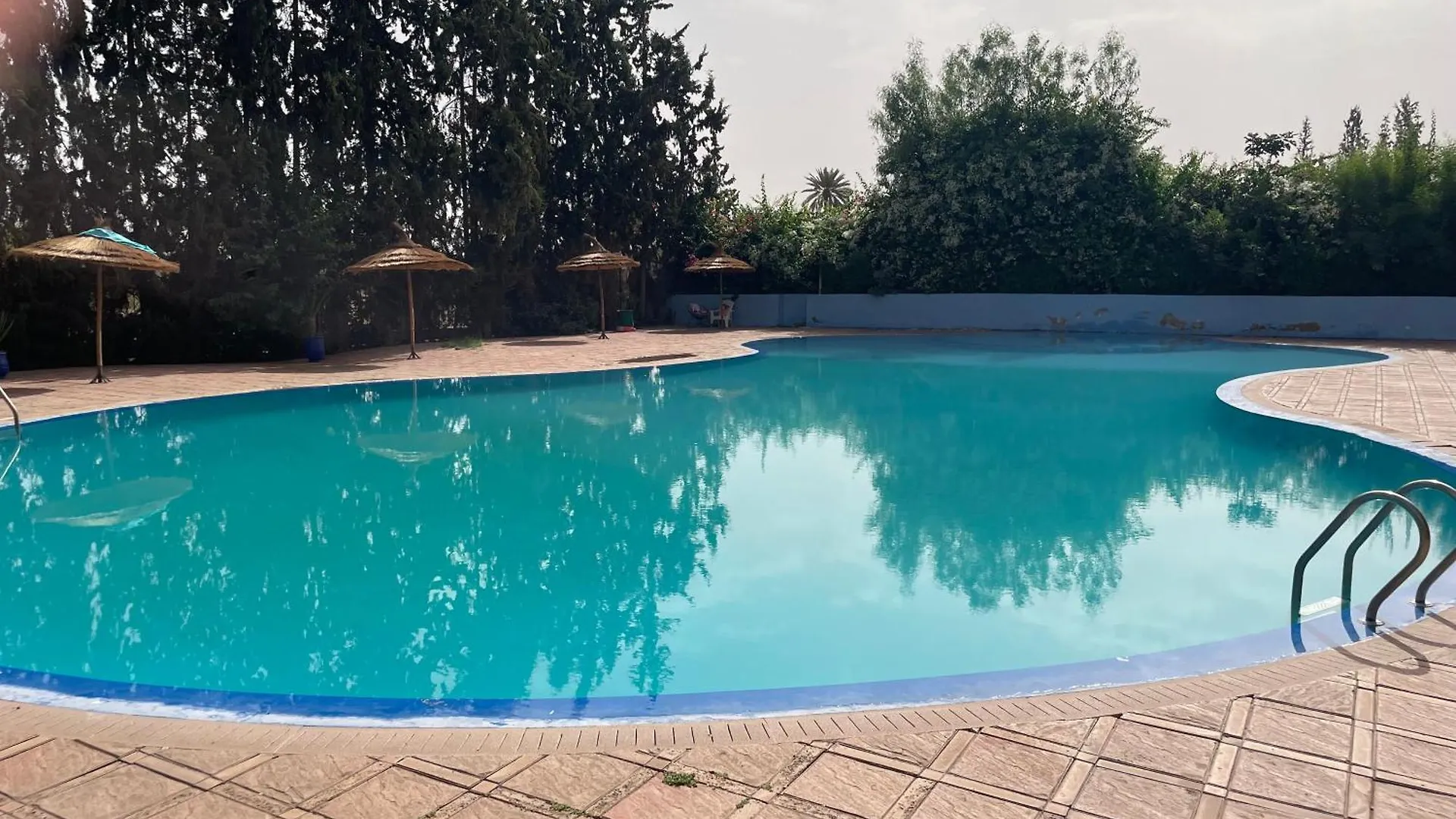 Tres Bel Appartement Marakéš